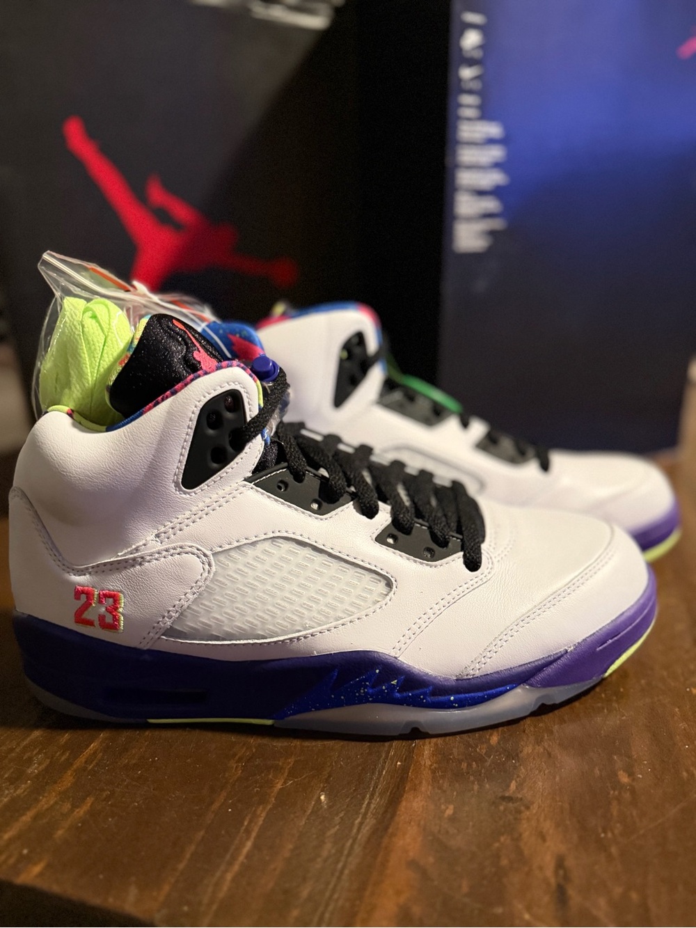 DeadStock Nike Air Jordan 5 Retro 'Alternate Bel-Air' Sneakers - 9M